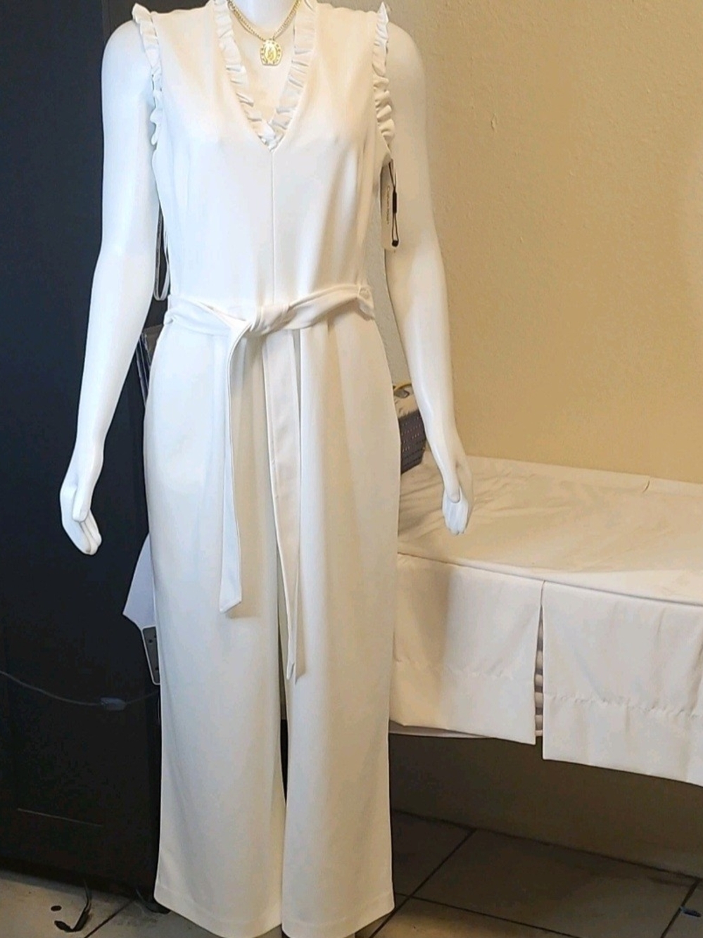Calvin Klein White V-Neck Wide-Leg Jumpsuit Belted Ruffle Zip, Women's 12